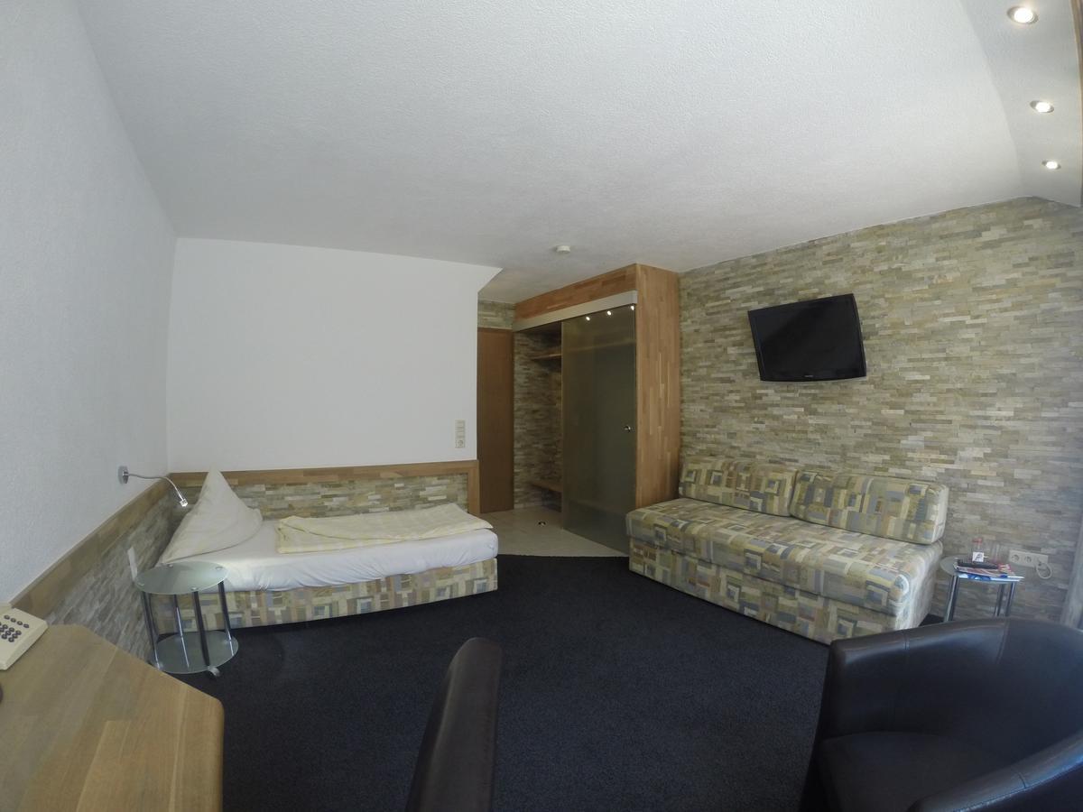 Hotel Wasserfall Garni Oberndorf am Neckar ภายนอก รูปภาพ